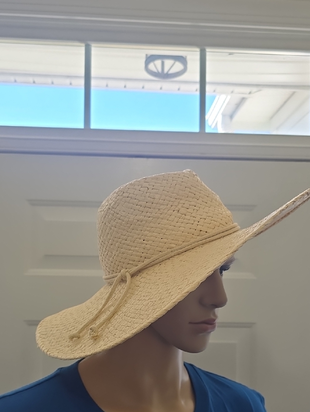 A.N.A BRAND WOMEN'S SUMMER STRAW HAT ONE SIZE FITS MOST WITH ADJUSTABLE SIZING